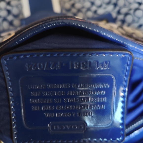 Coach 27024 Signature Stripe Foldover Crossbody Hangbag Navy - Picture 4 of 8